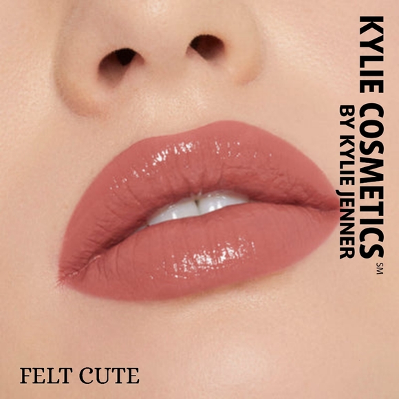 Kylie Cosmetics - Felt Cute - Lip Shine Lacquer - Picture 3 of 3